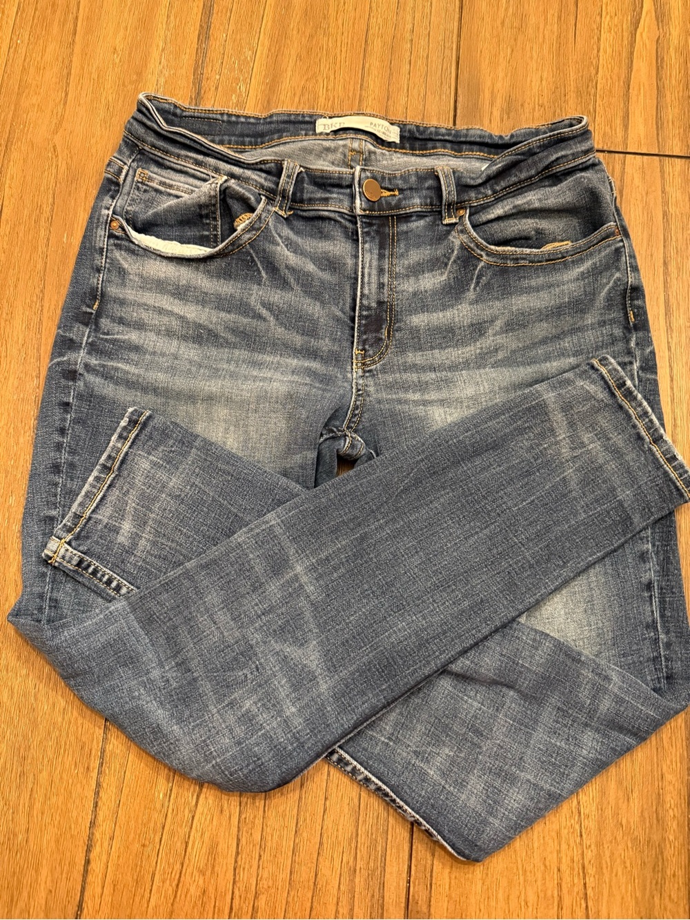 BKE Women's Blue Washed Ankle Mid Rise Skinny - Picture 2 of 6